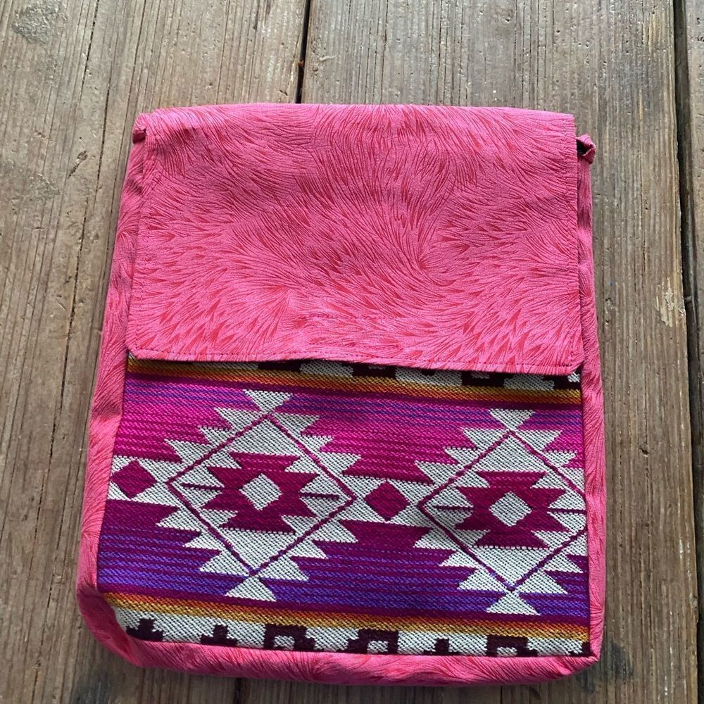 Pink Crossbody Aztec Purse - Picture 4 of 6